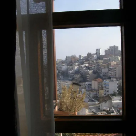 Séjour chez l'habitant Sunny Room, 2 Min From Center By Car-5 From Beach *