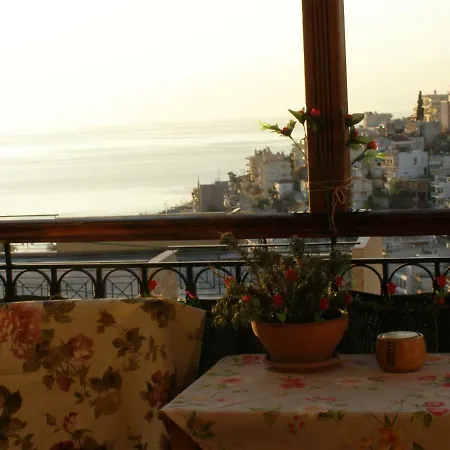 Sunny Room, 2 Min From Center By Car-5 From Beach Kavala